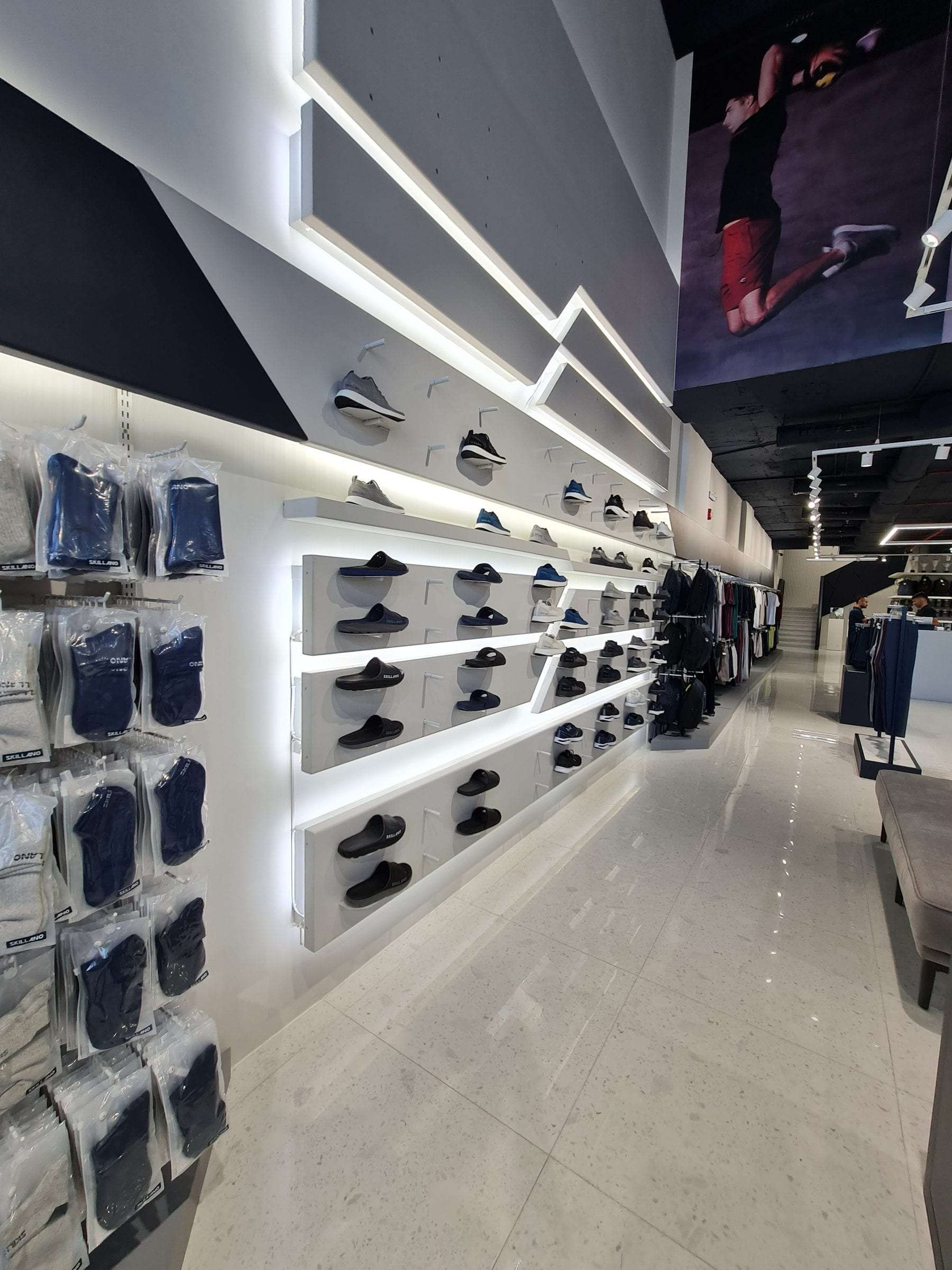 Athletic Showroom — photograph 9 of 9