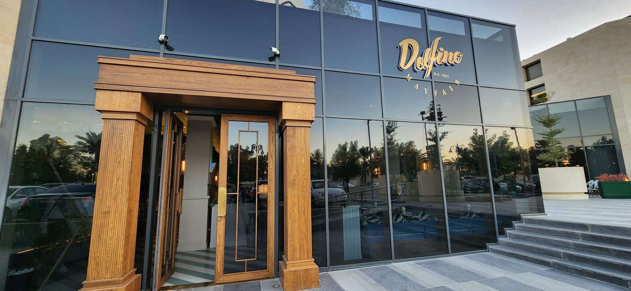 Delfino Mayfair Restaurant — photograph 2 of 5