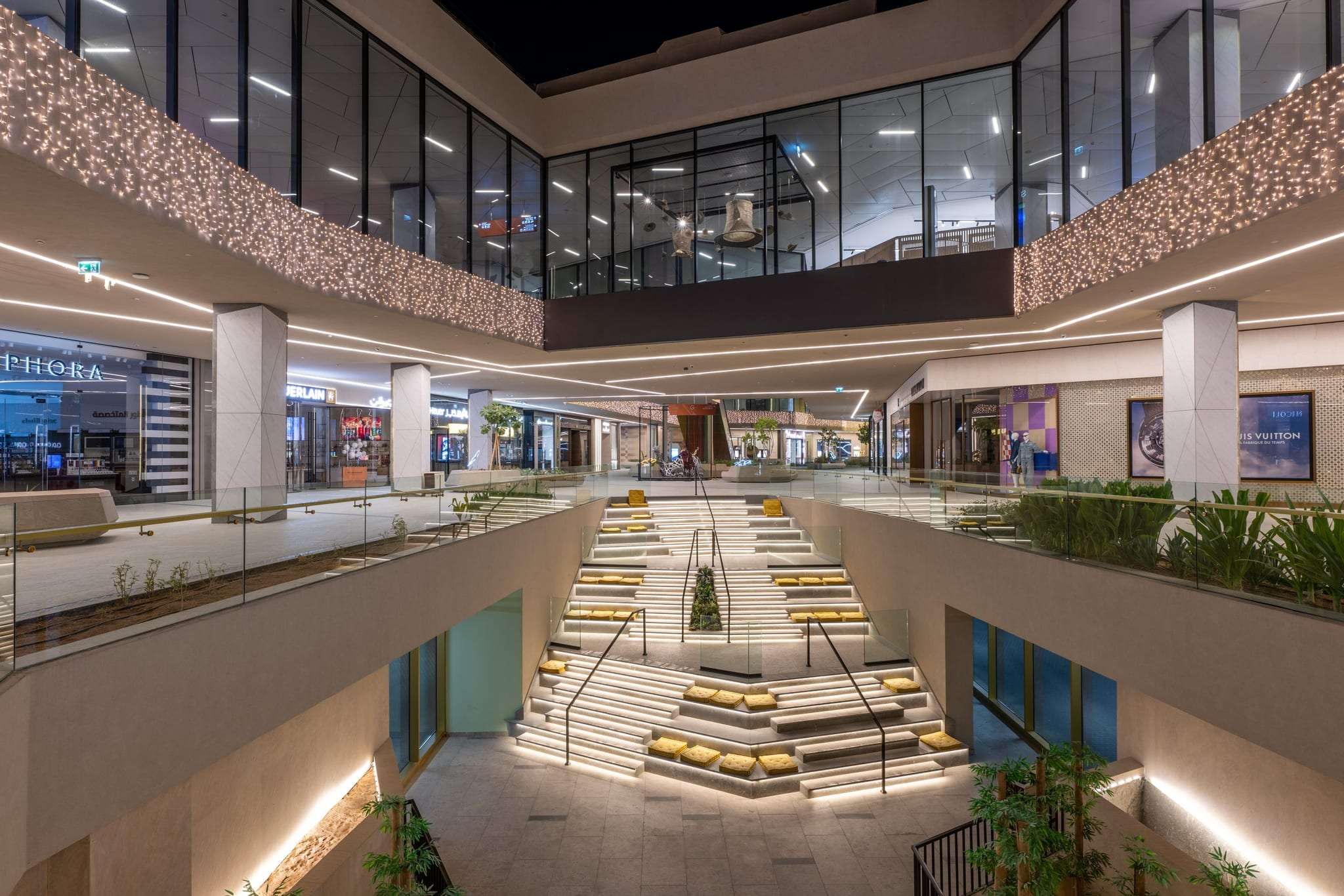 The crystal cascade lighting scheme at Solitaire Mall, Riyadh